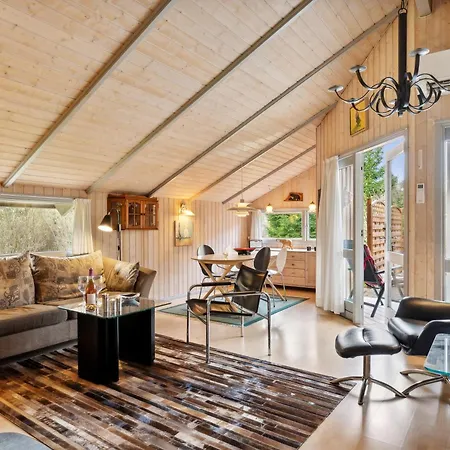Charming And Cozy House Close To Ebeltoft, Holiday home *
