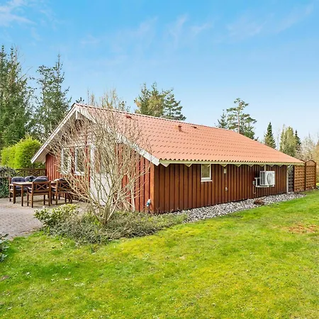 Lovely For 6 Guests In Perfect For A Family Or Friends Getaway Ebeltoft